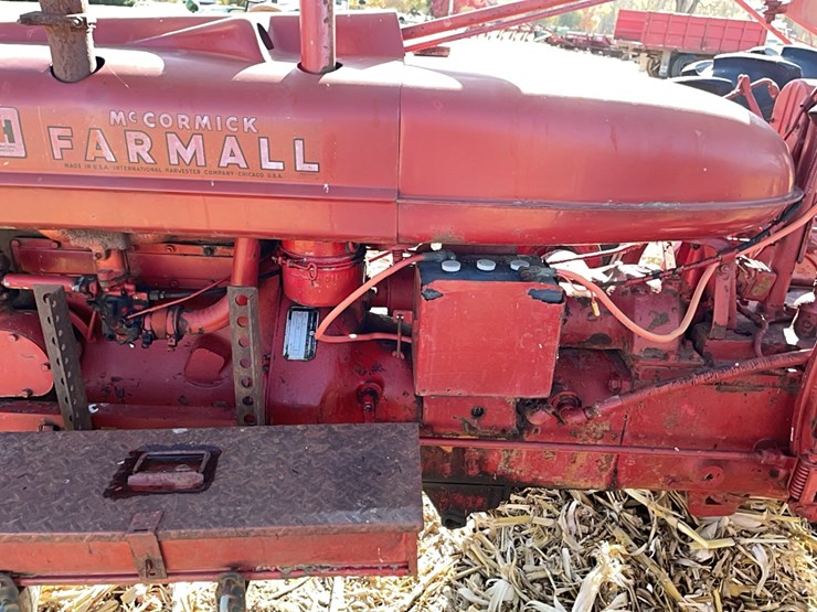 ih-farmall-h-tractor-image-31