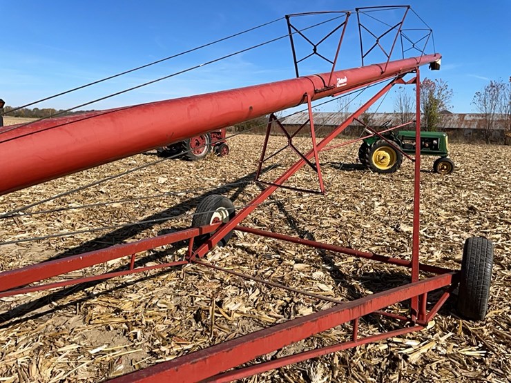 8”x60’-feterl-swing-away-auger-image-8