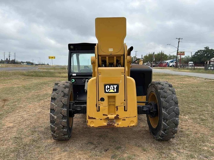2019-caterpillar-tl1055d-image-5