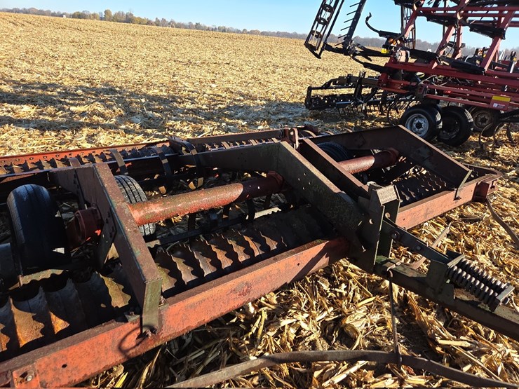 13'6"-brillion-cultimulcher-image-6