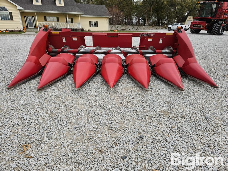 2011-case-ih-3406-image-2