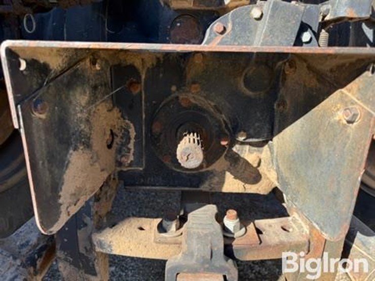 1982-allis-chalmers-8070-image-11