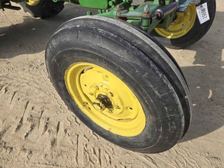 john-deere-420-image-3