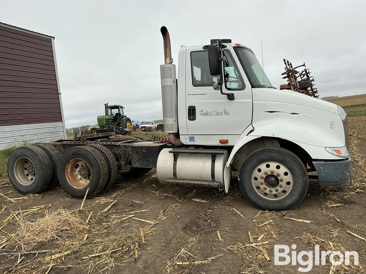 2005-international-8600-image-4