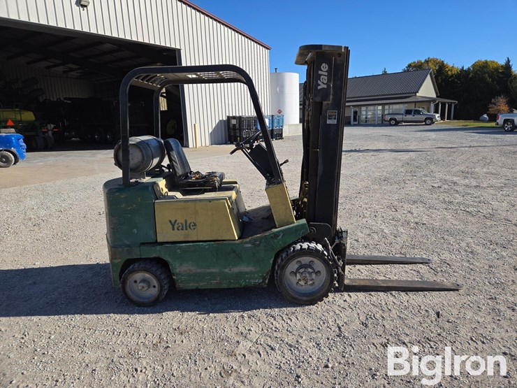 yale-forklift-image-4