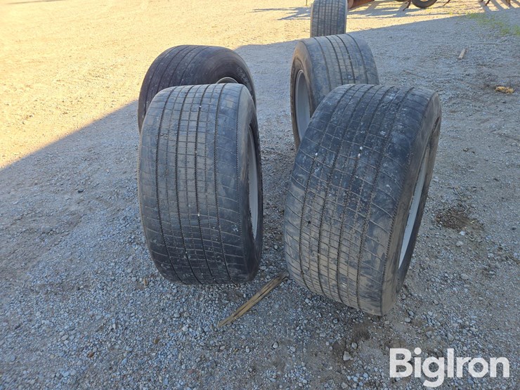 goodyear-445/50r22.5-super-single-tires-on-aluminum-wheels-image-9