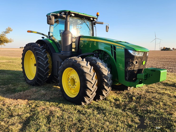2014-john-deere-8370r-image-3