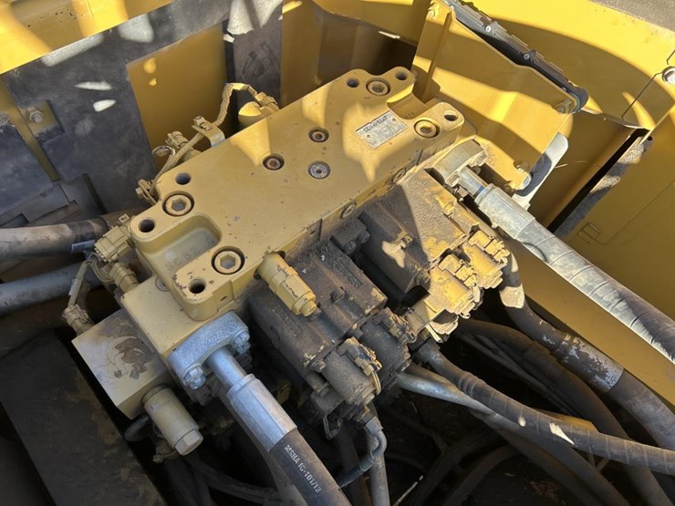 2014-caterpillar-336el-image-32