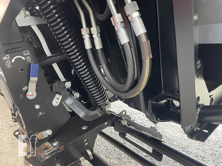 2024-case-ih-fd240-image-37