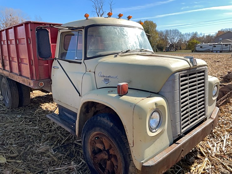 ih-load-star-1600-single-axle-grain-truck-image-25
