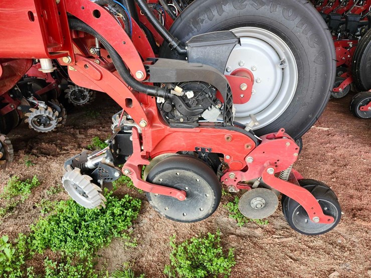 2023-case-ih-2150-image-5