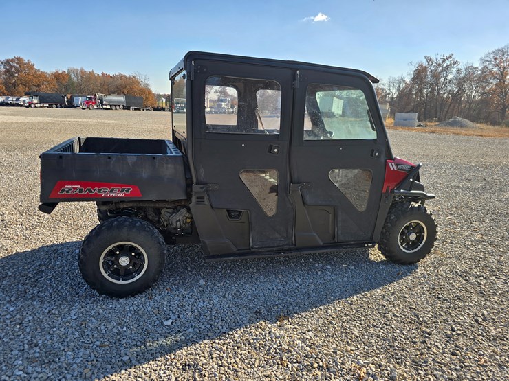 2015-polaris-ranger-crew-image-19