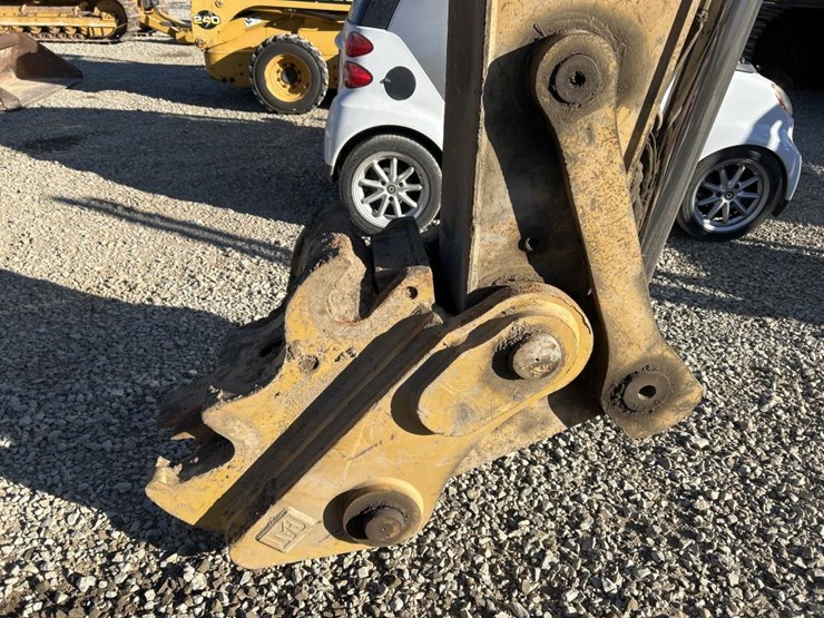 2014-caterpillar-336el-image-11