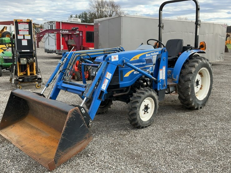 2013-new-holland-workmaster-40-image-2