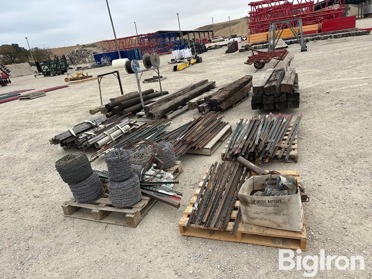 fencing-materials-assortment-image-2