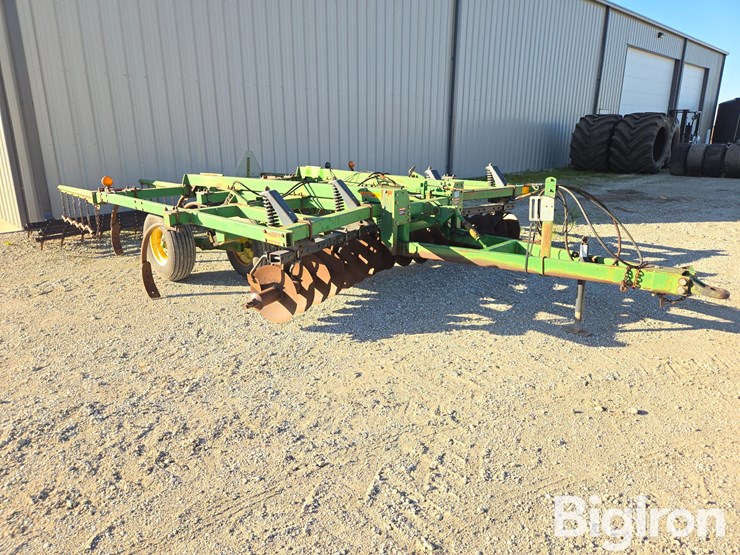 john-deere-714-image-3