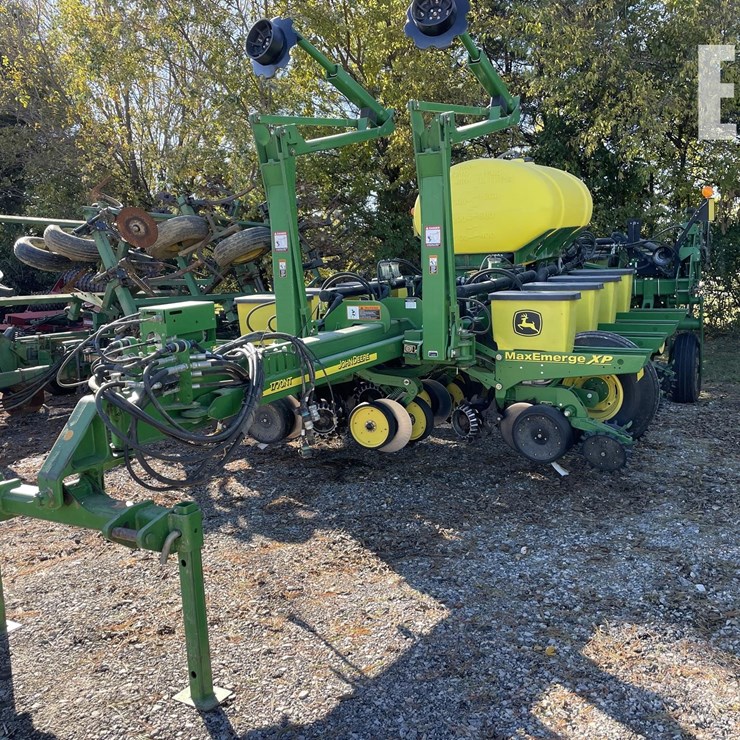 2011 JOHN DEERE 1770NT