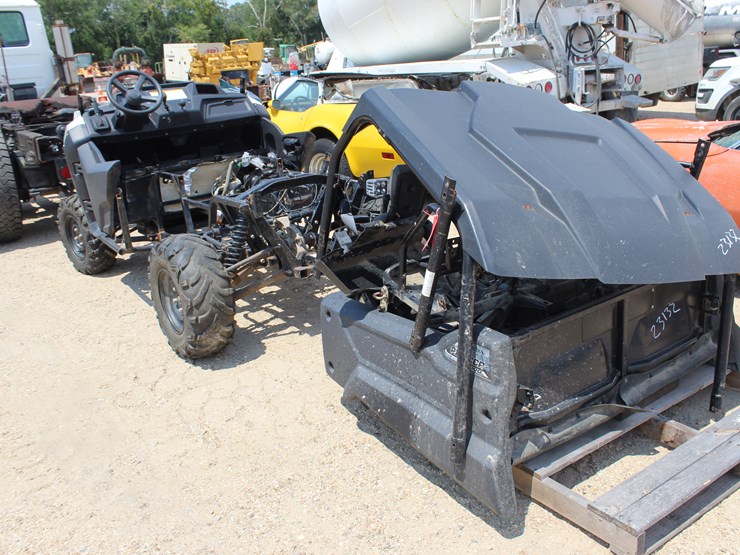 2014-honda-pioneer-700-image-4