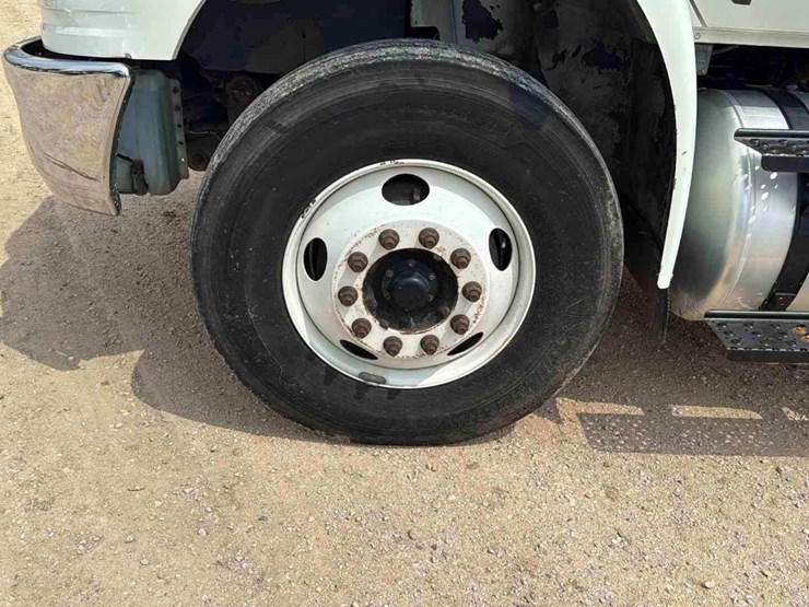 2020-international-mv607-image-11