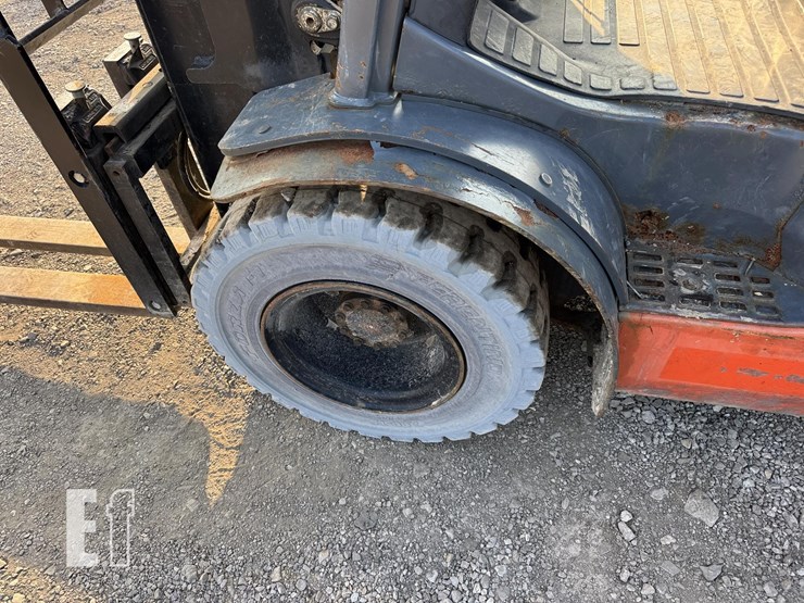 2017-toyota-8fgu25-image-6