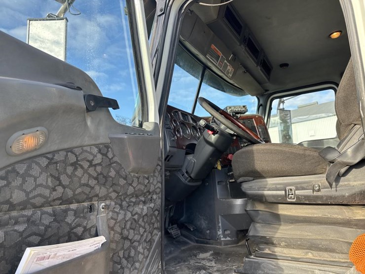 #1463-•-2007-mack-quad-axle-dump-truck-image-43