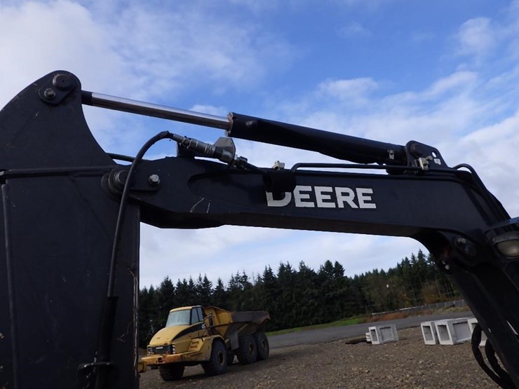 2019-deere-35g-image-12