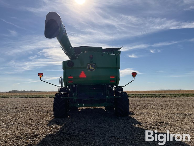 2015-john-deere-s680-image-6