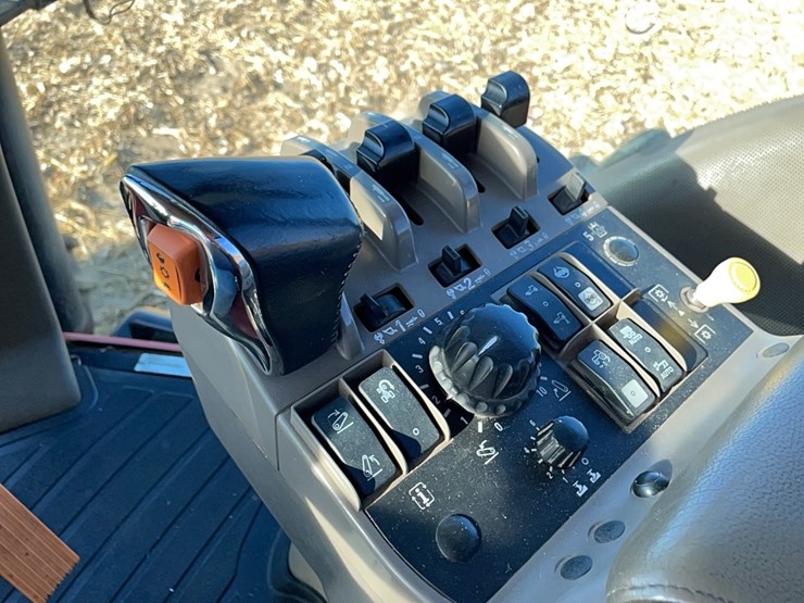 case-ih-275-image-48