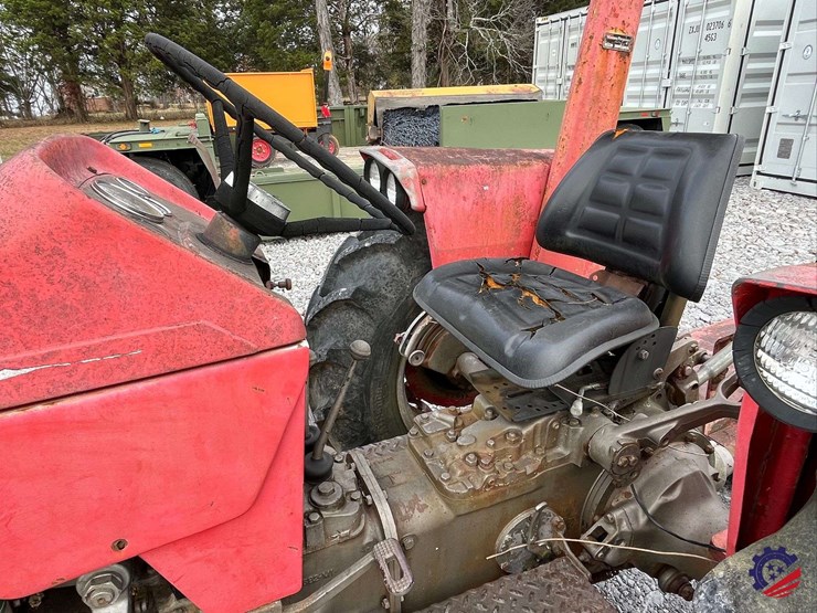 massey-ferguson-mf165-image-20