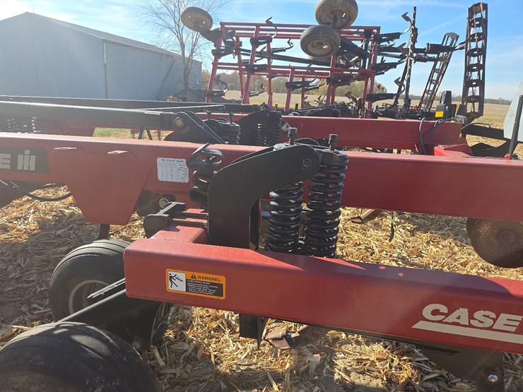 case-ih-690-image-23