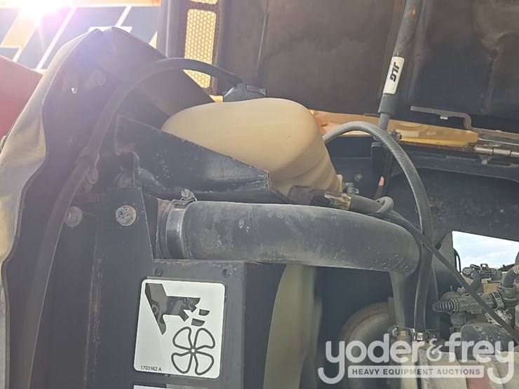 2015-jlg-600aj-image-83