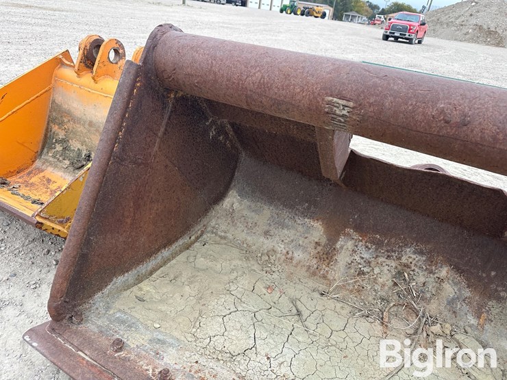 excavator/backhoe-buckets-image-12