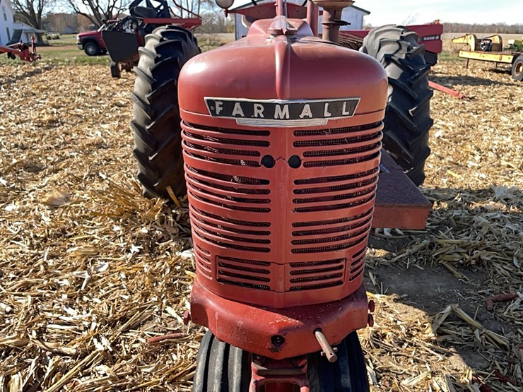 ih-farmall-h-tractor-image-4