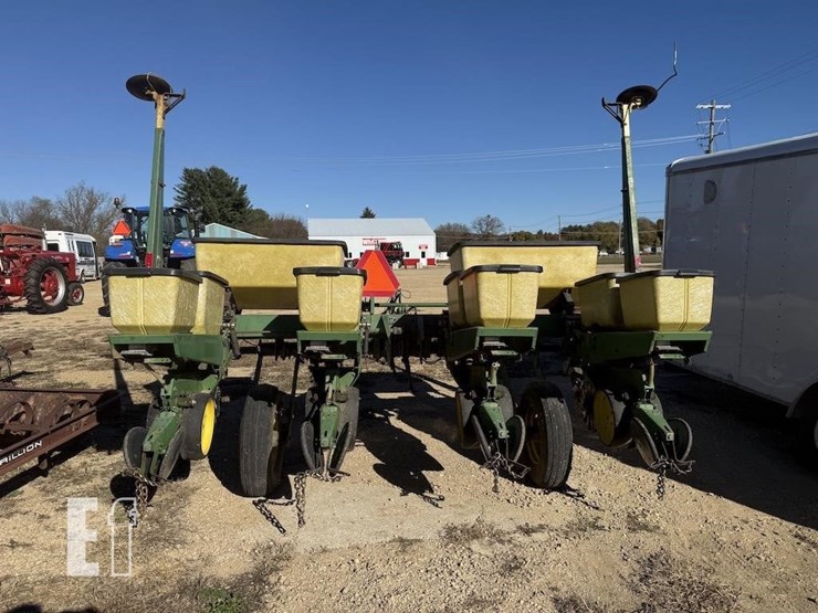 john-deere-7000-image-5