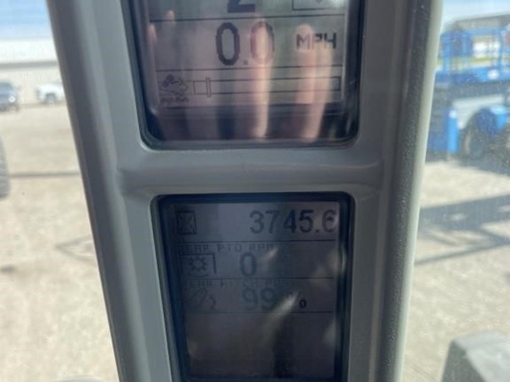 2012-case-ih-magnum-260-image-30