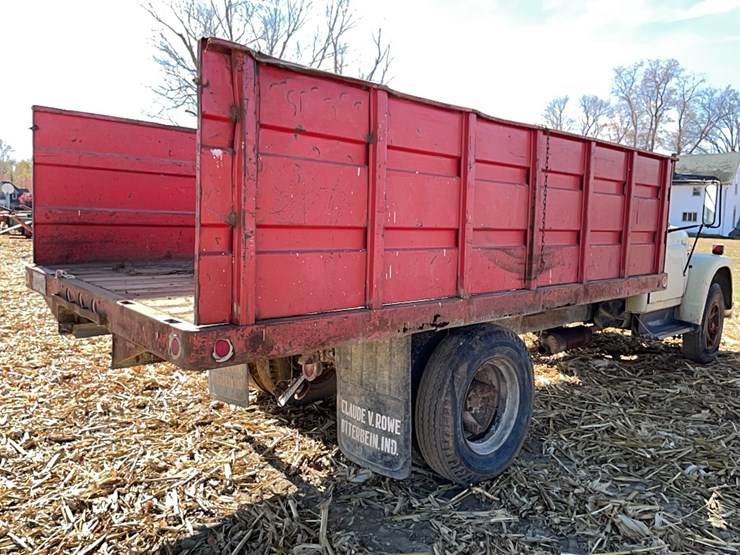 ih-load-star-1600-single-axle-grain-truck-image-17