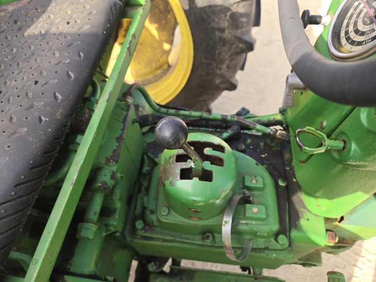 john-deere-420-image-17