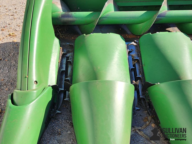 2012-john-deere-608c-image-18