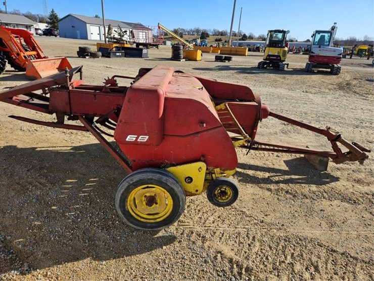 new-holland-68-image-6