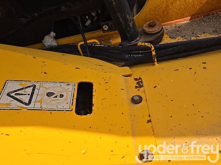 2017-jcb-510-56-image-81