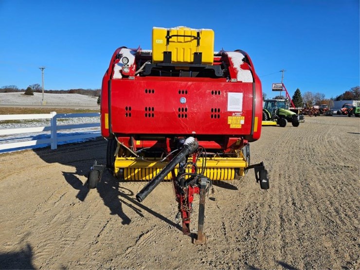 new-holland-roll-belt-560-image-8