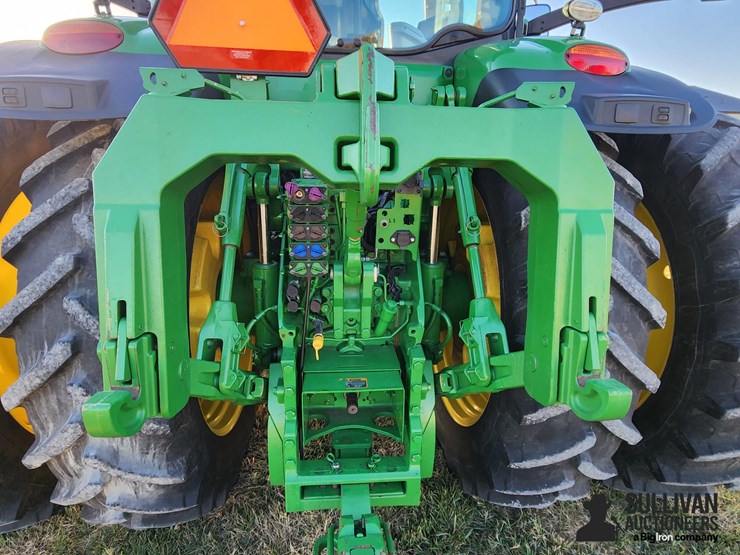 2014-john-deere-8370r-image-10