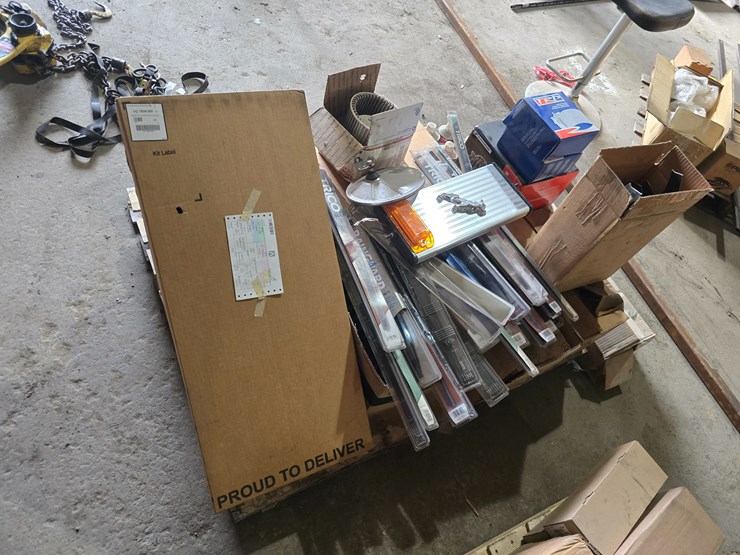 #22395-•-misc-truck-parts-image-4