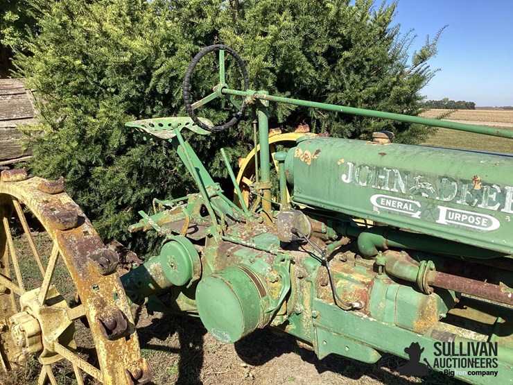 john-deere-b-image-13