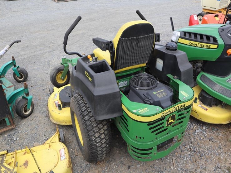 john-deere-z445-image-6