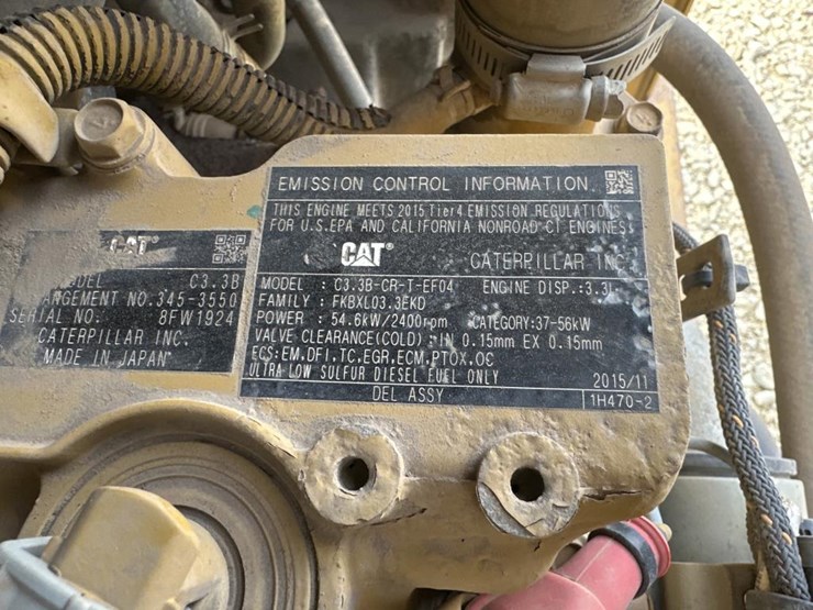 2016-caterpillar-262d-image-29