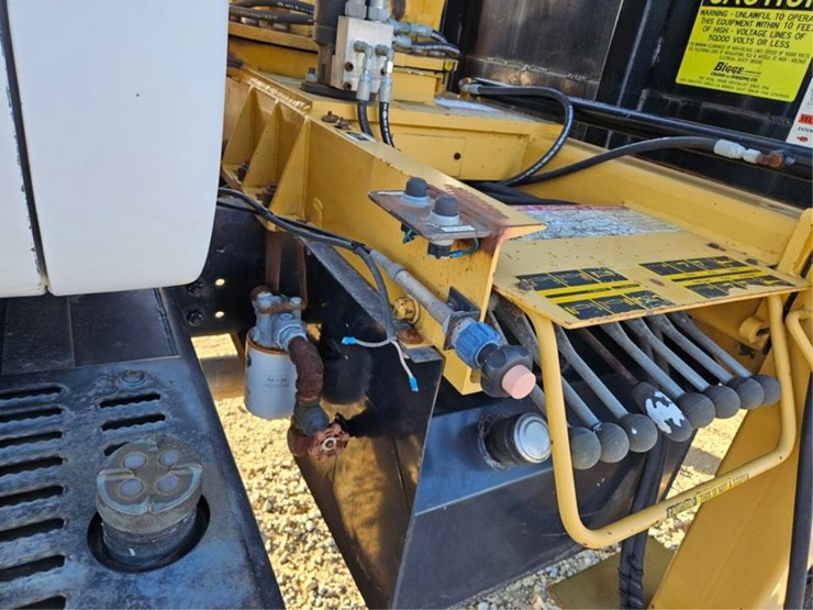 1997-imt-5200-image-18