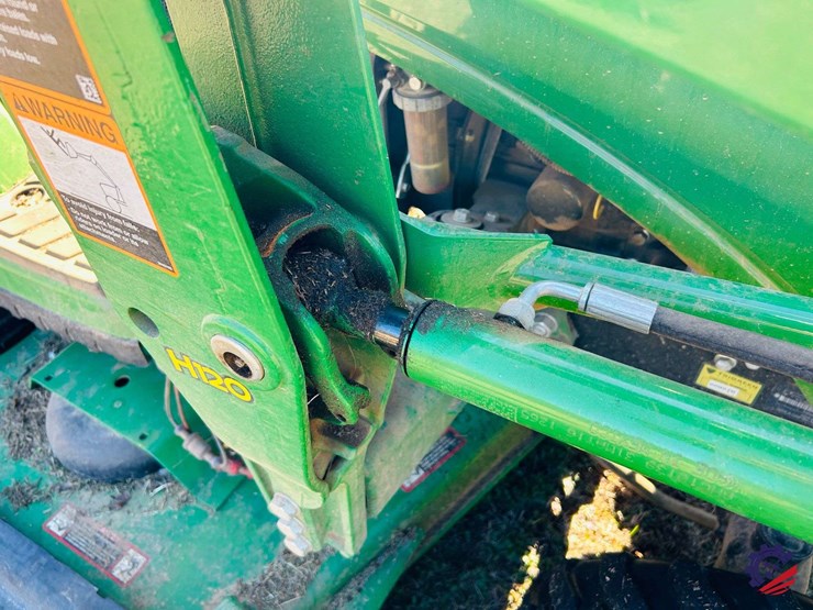 2016-john-deere-1025r-image-9
