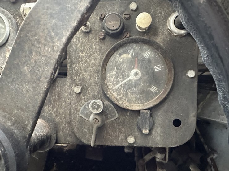 2118-ford-300-image-22