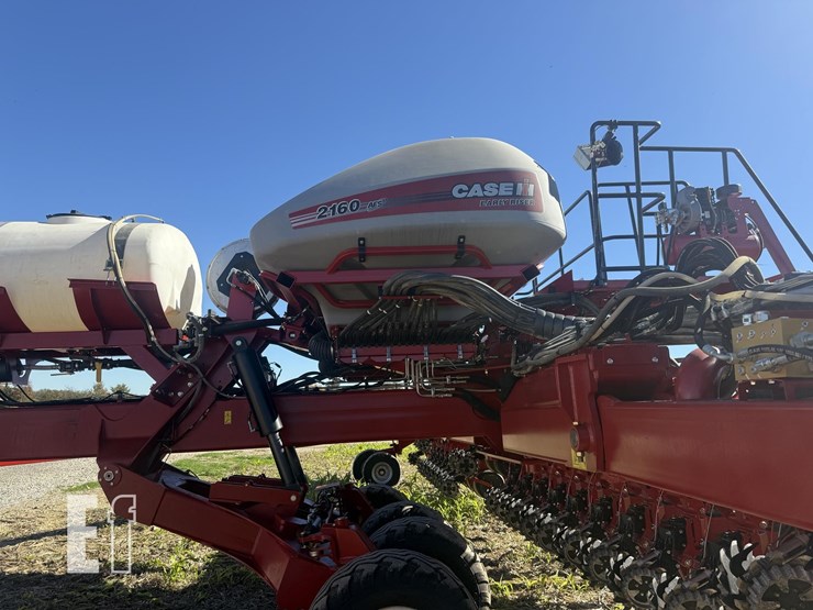 2024-case-ih-2160-image-44